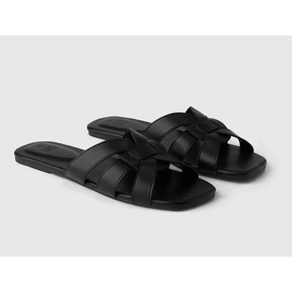GAP Vegan Leather Black Flat Slide Sandals Size 7 Only Worn Once - Picture 1 of 8